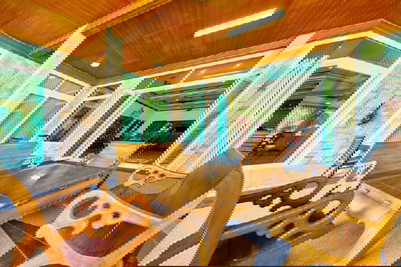 picture 6 Bedrooms House for Sale in Mabprachan - 11/16