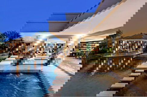 ขายพูลวิลล่า 8 ห้องนอนในมาบประชัน