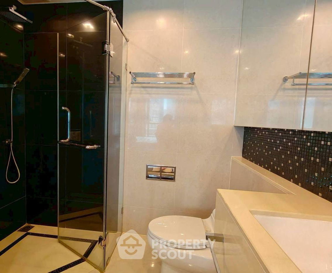 picture 1-BR Condo at The Address Sathorn near BTS Saint Louis (ID 2167843) - 9/11