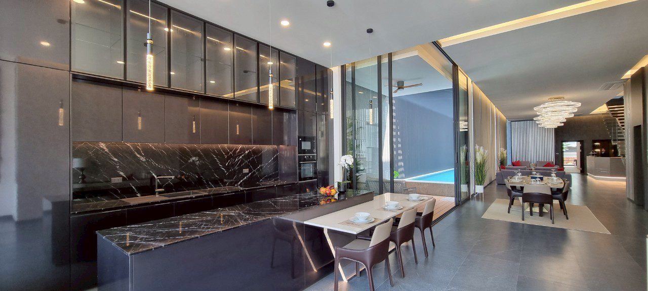 รูป วิลล่าพูลวิลล่าสุดหรูหรา 6 ห้องนอนบนเขาพระตำหนัก - รูปที่ 6/28