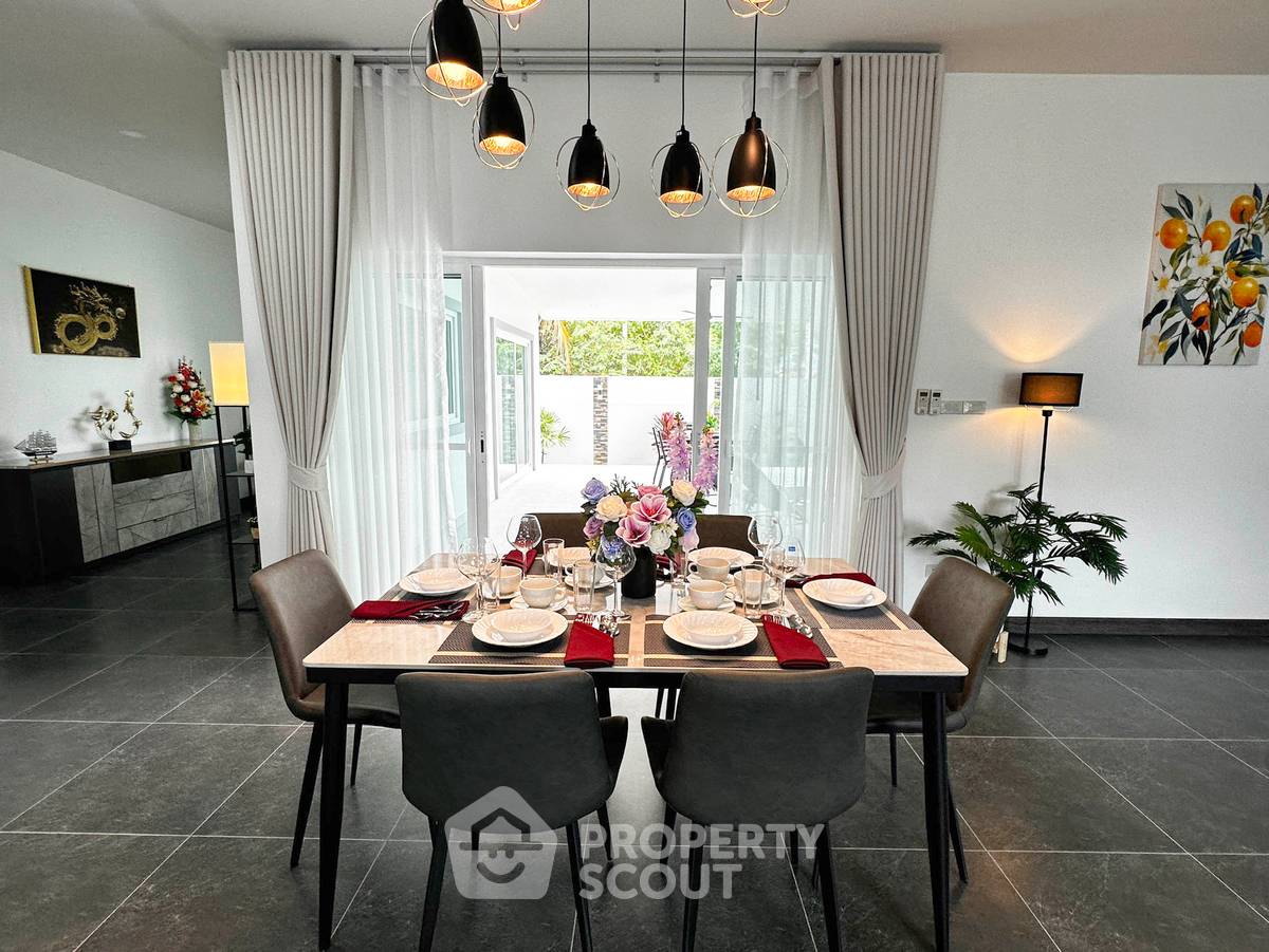 รูป วิลล่า 3-ห้องนอน ใน หินเหล็กไฟ (ID 2461735) - รูปที่ 9/30