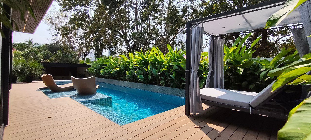 รูป พูลวิลล่าหรูทันสมัยในจอมเทียน - รูปที่ 1/31