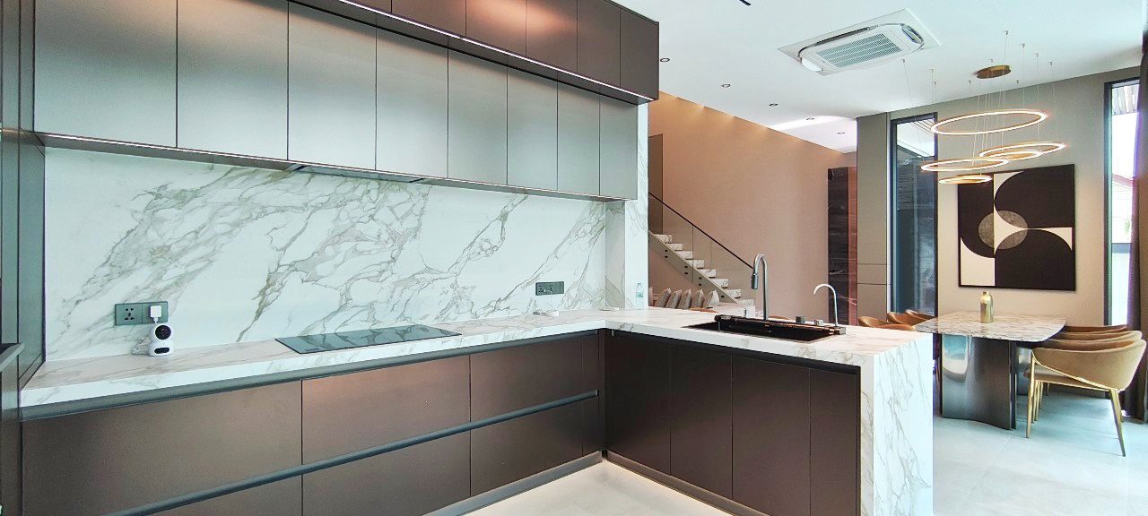 รูป พูลวิลล่าหรูทันสมัยในจอมเทียน - รูปที่ 9/31