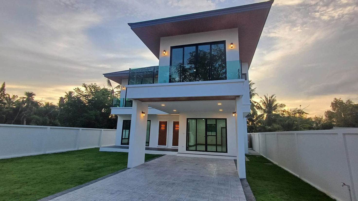 รูป ขายบ้านเดี่ยว 2 ชั้น สไตล์โมเดิร์น 3 ห้องนอน ในห้วยใหญ่ - รูปที่ 3/9