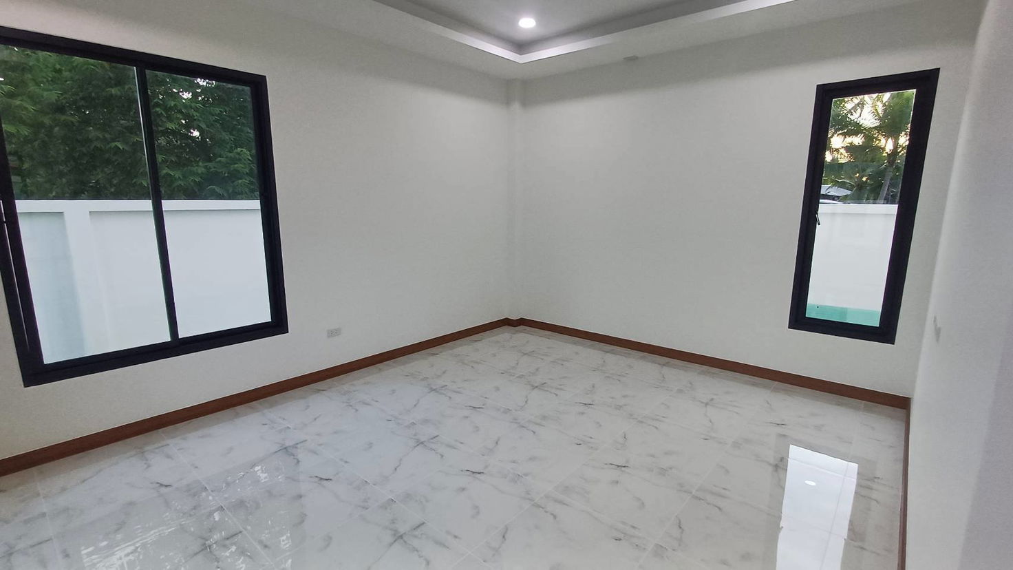 รูป ขายบ้านเดี่ยว 2 ชั้น สไตล์โมเดิร์น 3 ห้องนอน ในห้วยใหญ่ - รูปที่ 6/9