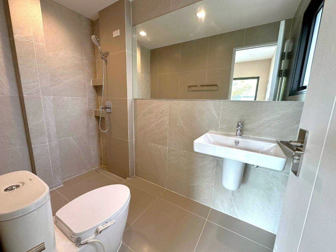 รูป ขาย บ้านเดี่ยว เวนิว ไอดีเพชรเกษม81 แบบ5นอน 5น้ำ ที่ดิน60.5วา ใช้สอย276ตรม. - รูปที่ 11/15