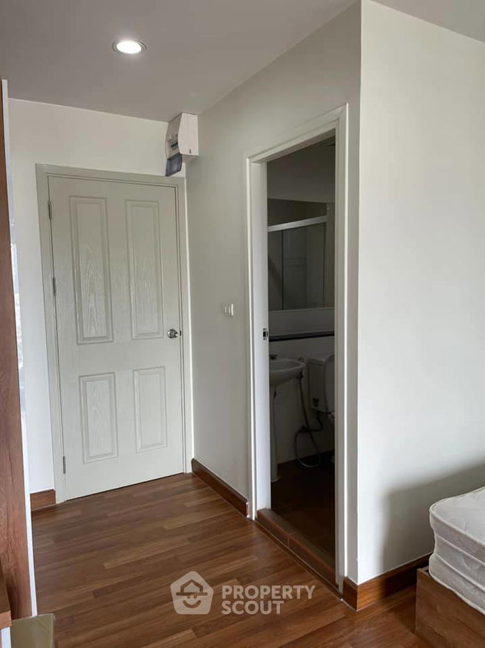 picture 2-BR Condo at Regent Home Bangson 28 near MRT Bang Son (ID 479976) - 7/15