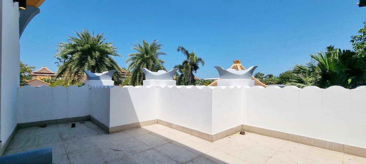 picture 6 Bedrooms Pool Villa in East Pattaya for Sale - 11/24