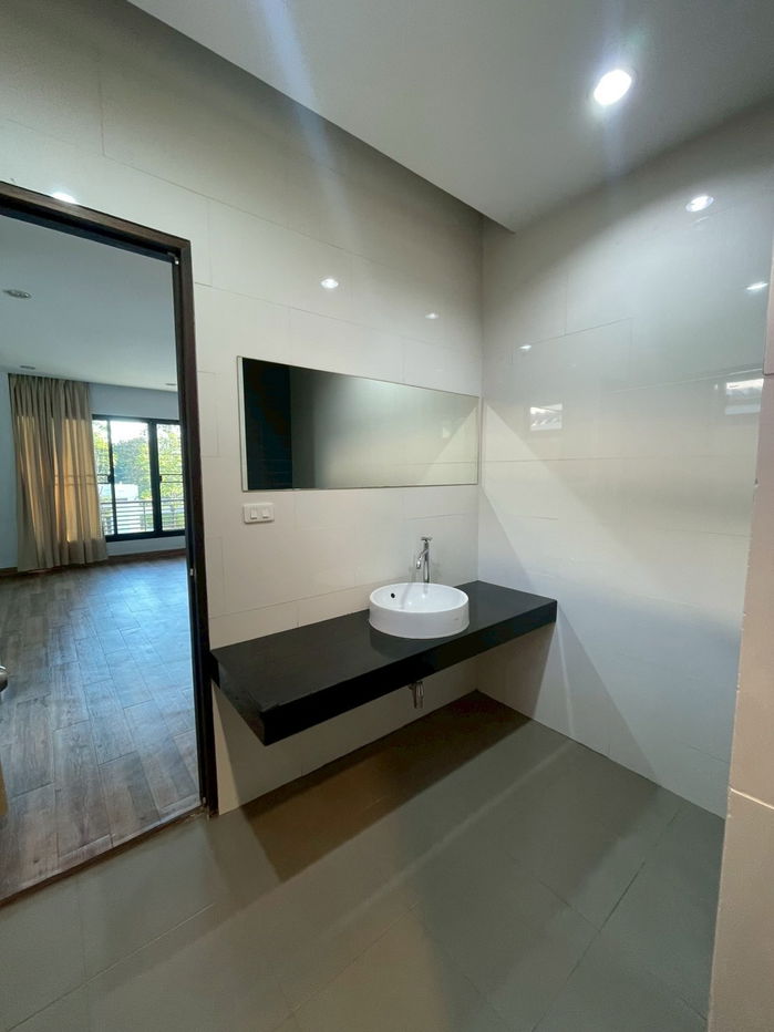 รูป ให้เช่าบ้านเดี่ยวสองชั้น  2 ห้องนอน 3 ห้องน้ำ 1  ห้องครัว  1  ที่จอดรถ - รูปที่ 12/24