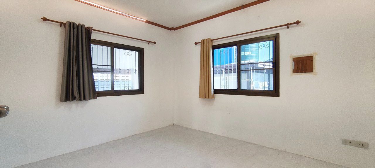 รูป ขายบ้าน 4 ห้องนอนในพัทยาใต้ - รูปที่ 8/19