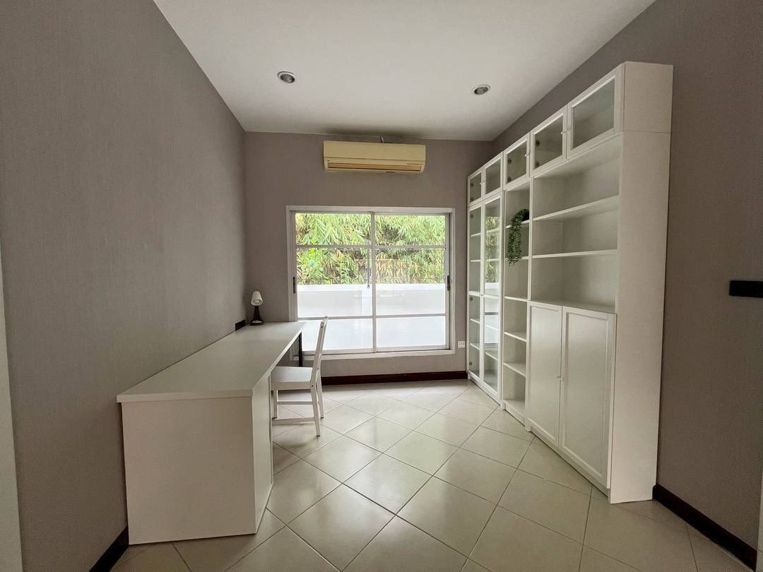 รูป วิลล่าพูลวิลล่าสุดหรูในพัทยาตะวันออก - รูปที่ 11/12