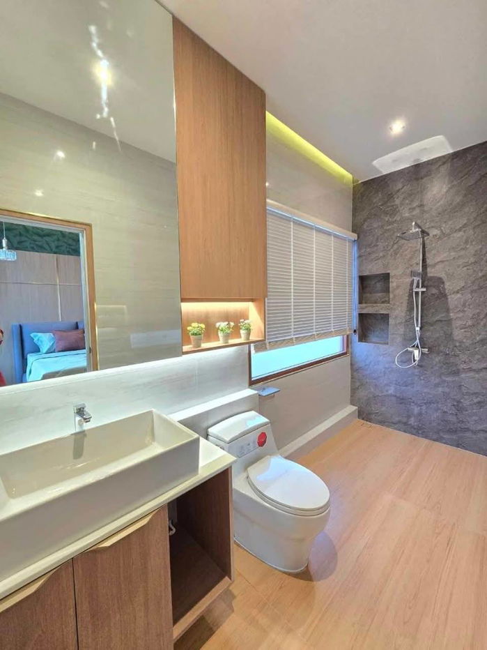 picture Luxury 5-Bedroom Pool Villa for Rent – Mabprachan, East Pattaya - 17/19