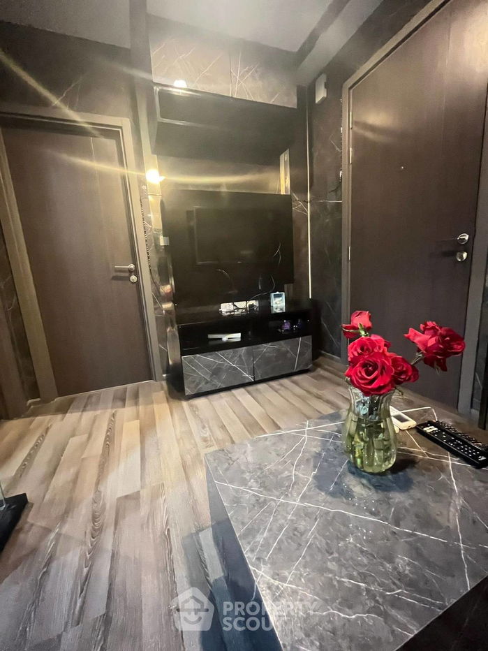 picture 1-BR Condo at The Base Park East Sukhumvit 77 near BTS On Nut (ID 2463123) - 5/16