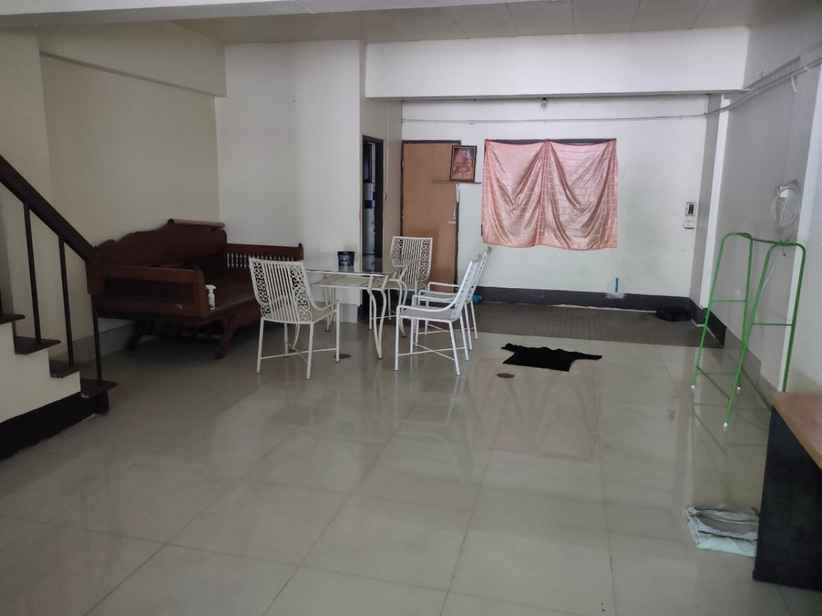 รูป ขายด่วน! ทาวน์เฮ้าส์เชียงใหม่ ทำเลดี ราคาพิเศษ(เจ้าของขายเองติดต่อ088-2852080) - รูปที่ 3/10