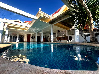 เช่าบ้านเดี่ยว หนองปรือ ชลบุรี : วิลล่าสระว่ายน้ำ 7 ห้องนอนให้เช่า – ทัพพระยา