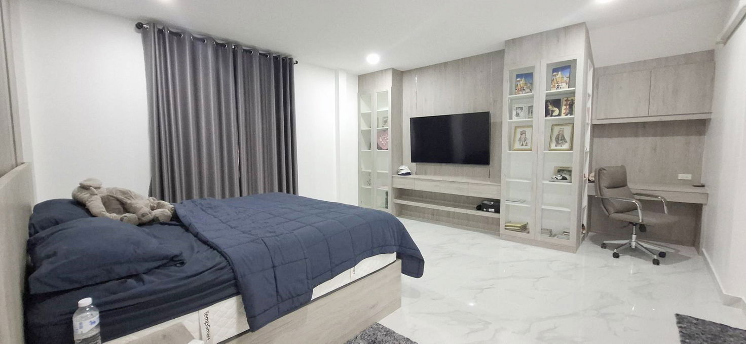 picture Mabprachan Pool Villa 4 Bedrooms for Sale - 8/16