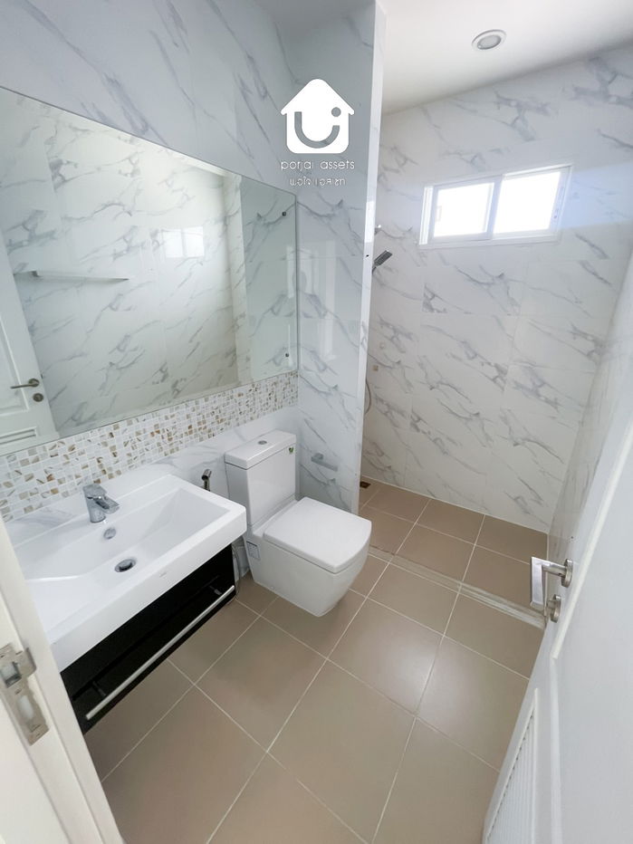 รูป 📣 ขายด่วน! บ้านเดี่ยว เพอร์เฟค เพลส รามคำแหง-สุวรรณภูมิ 3 หลังริม แปลงสวย! - รูปที่ 31/35