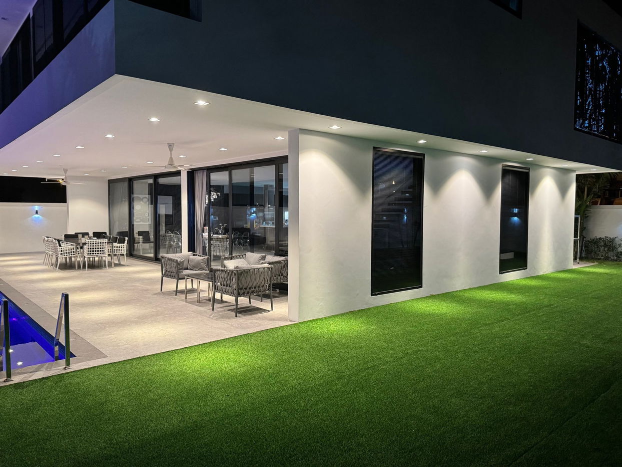 picture 7 Bedrooms Villa for Sale in Pratumnak - 5/23