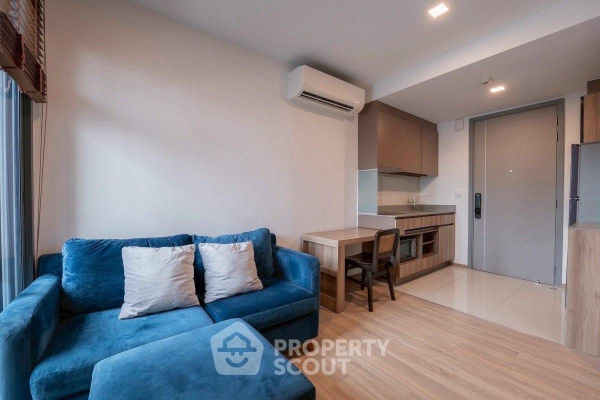 picture 1-BR Condo at Taka Haus Ekamai 12 near BTS Ekkamai (ID 2459965) - 3/12