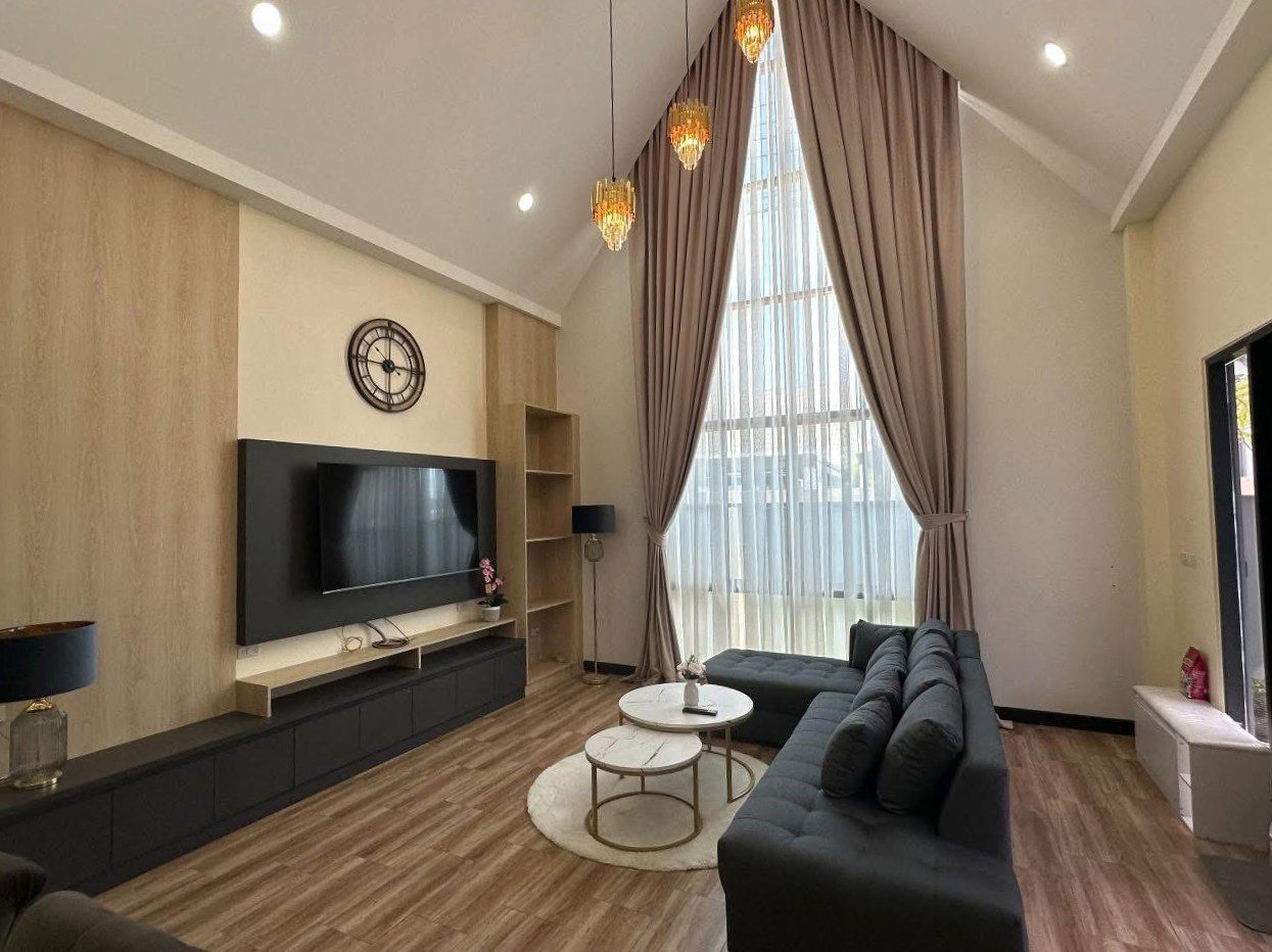 รูป วิลล่าสระว่ายน้ำ 3 ห้องนอนให้เช่า ในทำเลสยามคันทรีคลับ - รูปที่ 4/15