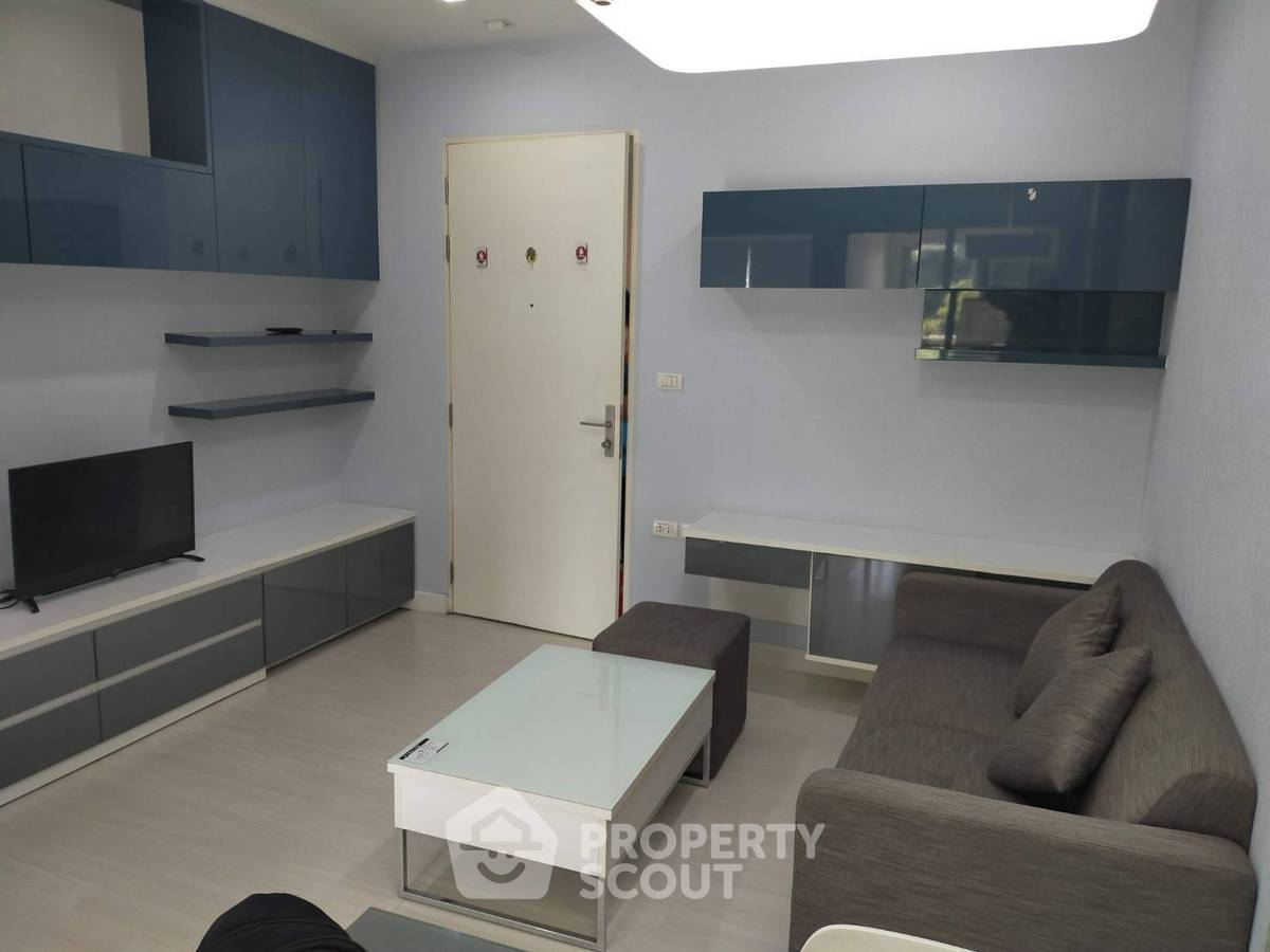 picture Affordable 1-BR Condo In The Room Ratchada-Ladprao, MRT Ratchadaphisek (ID 993357) - 1/5