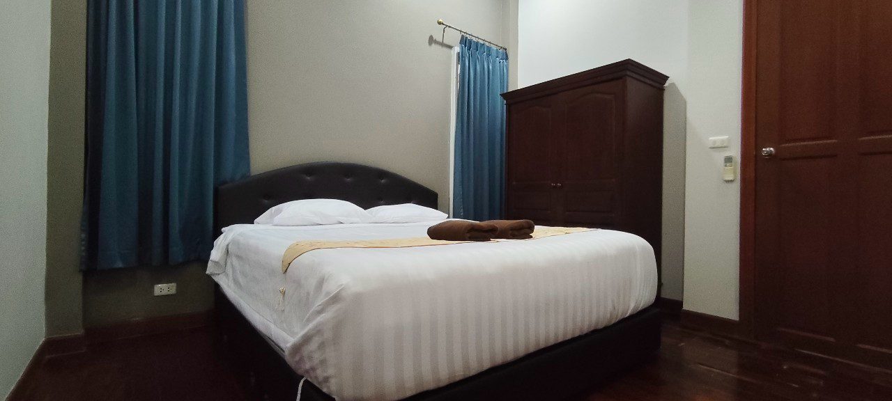 รูป วิลล่าพูล 4 ห้องนอน บางเสร่ - รูปที่ 11/21