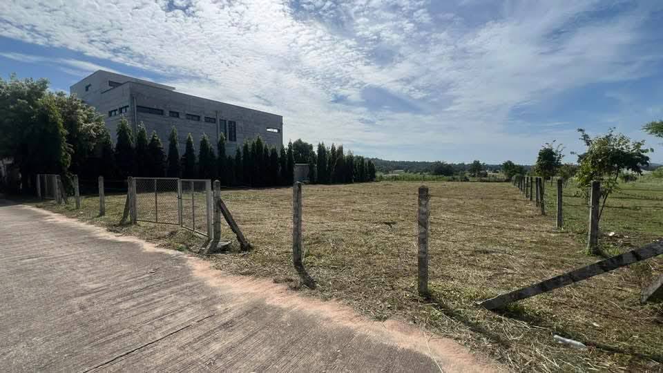 รูป ขายที่ดินในทะเลสาบมาบประชัน พัทยา - รูปที่ 1/5