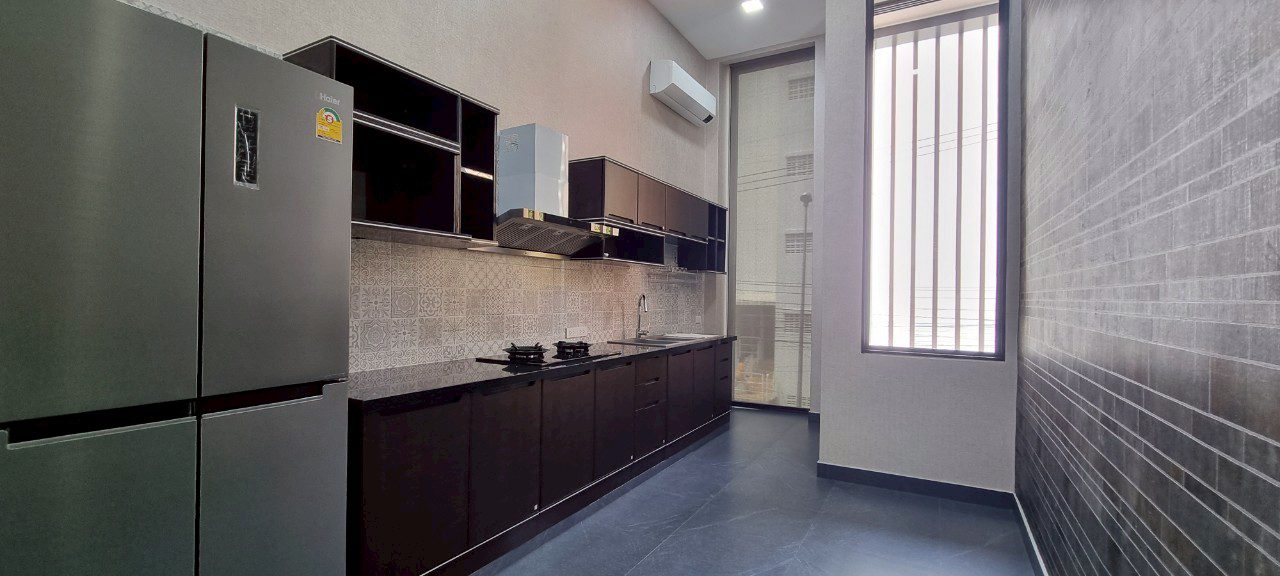 รูป วิลล่าพูลวิลล่าสุดหรูหรา 6 ห้องนอนบนเขาพระตำหนัก - รูปที่ 8/28