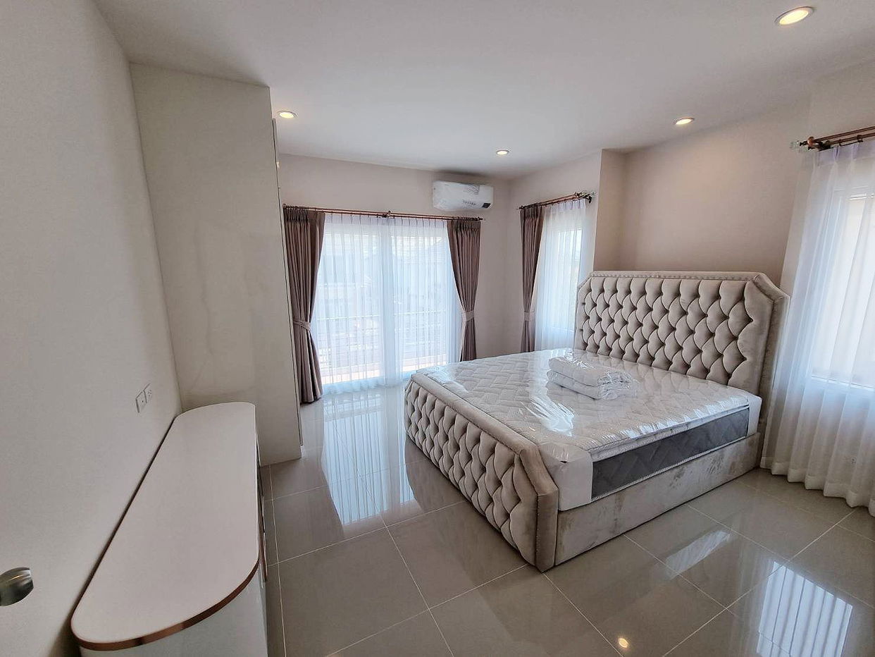 รูป บ้าน 4 ห้องนอนให้เช่าในพัทยาตะวันออก - รูปที่ 13/15