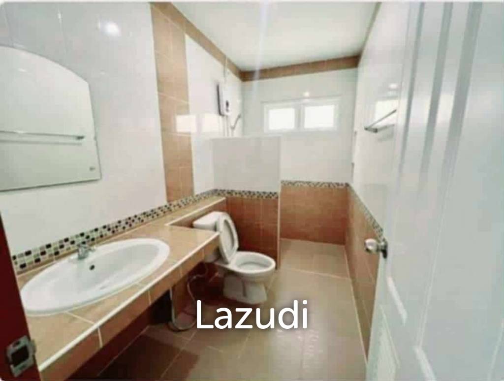 รูป บ้านเดี่ยวทันสมัยพร้อมสระว่ายน้ำและสนามเด็กเล่นในบางเสร่ สัตหีบ - รูปที่ 13/18