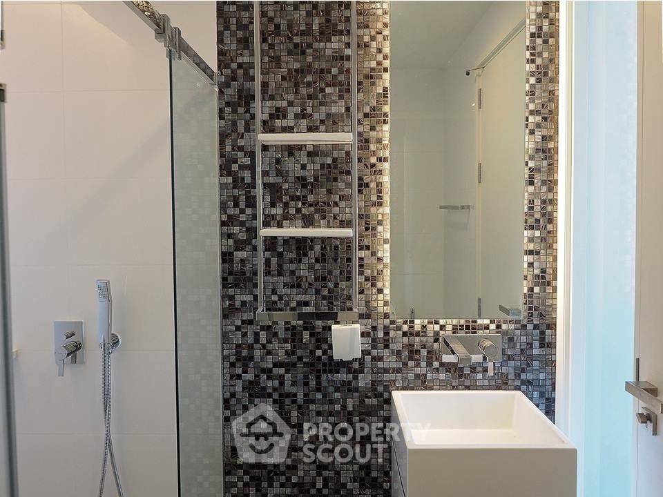 picture 1-BR Condo at The Room Sukhumvit 69 near BTS Phra Khanong (ID 384829) - 2/6