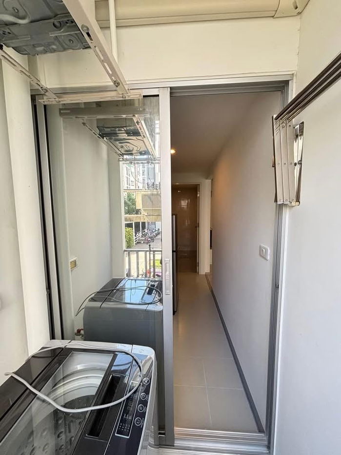 รูป code : E55 ให้เช่าคอนโด เสนาคิทท์ เอ็มอาร์ที–บางแค เฟส 2 (Sena Kith MRT Bangkae Phase 2) | ตึก B ชั้น 2 ห้องกั้นสัดส่วน เฟอร์–เครื่องใช้ไฟฟ้าครบ - รูปที่ 2/8