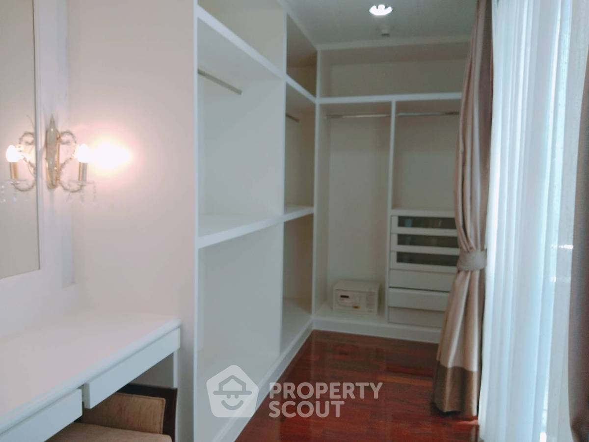 picture 4-BR Condo at Piyathip Place near BTS Phrom Phong (ID 659423) - 17/28