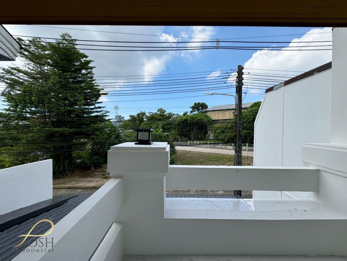 รูป หมู่บ้านชเลคีรี กะทู้ - บ้านรีโนเวทใหม่ทำเลกะทู้  ใกล้ปั๊มบางจากกะทู้ ห้องนอนใหญ่มาพร้อมระเบียง ไม่ชนบ้านหลังอื่น บรรยากาศโปร่งโล่ง - รูปที่ 20/32