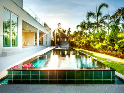 บ้านเดี่ยว บางละมุง ชลบุรี : Luxury Pool Villa for Sale in Mabprachan