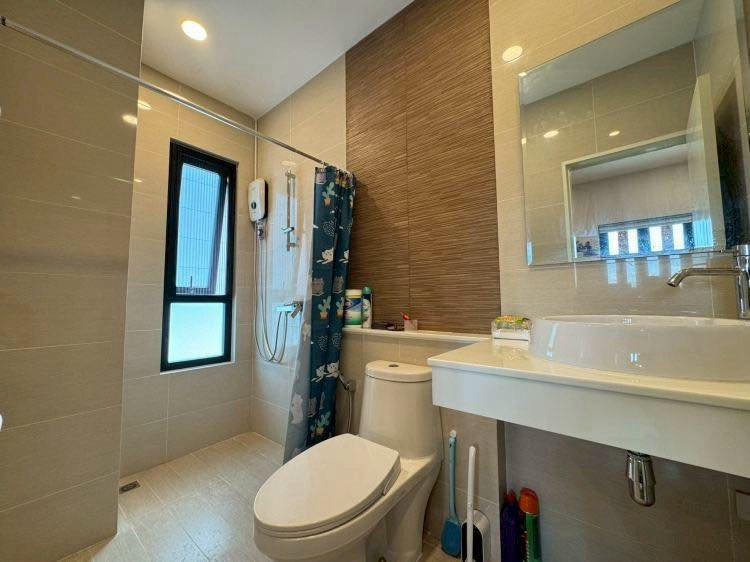 picture Two-Story Modern Villa for Sale in East Pattaya - 9/10