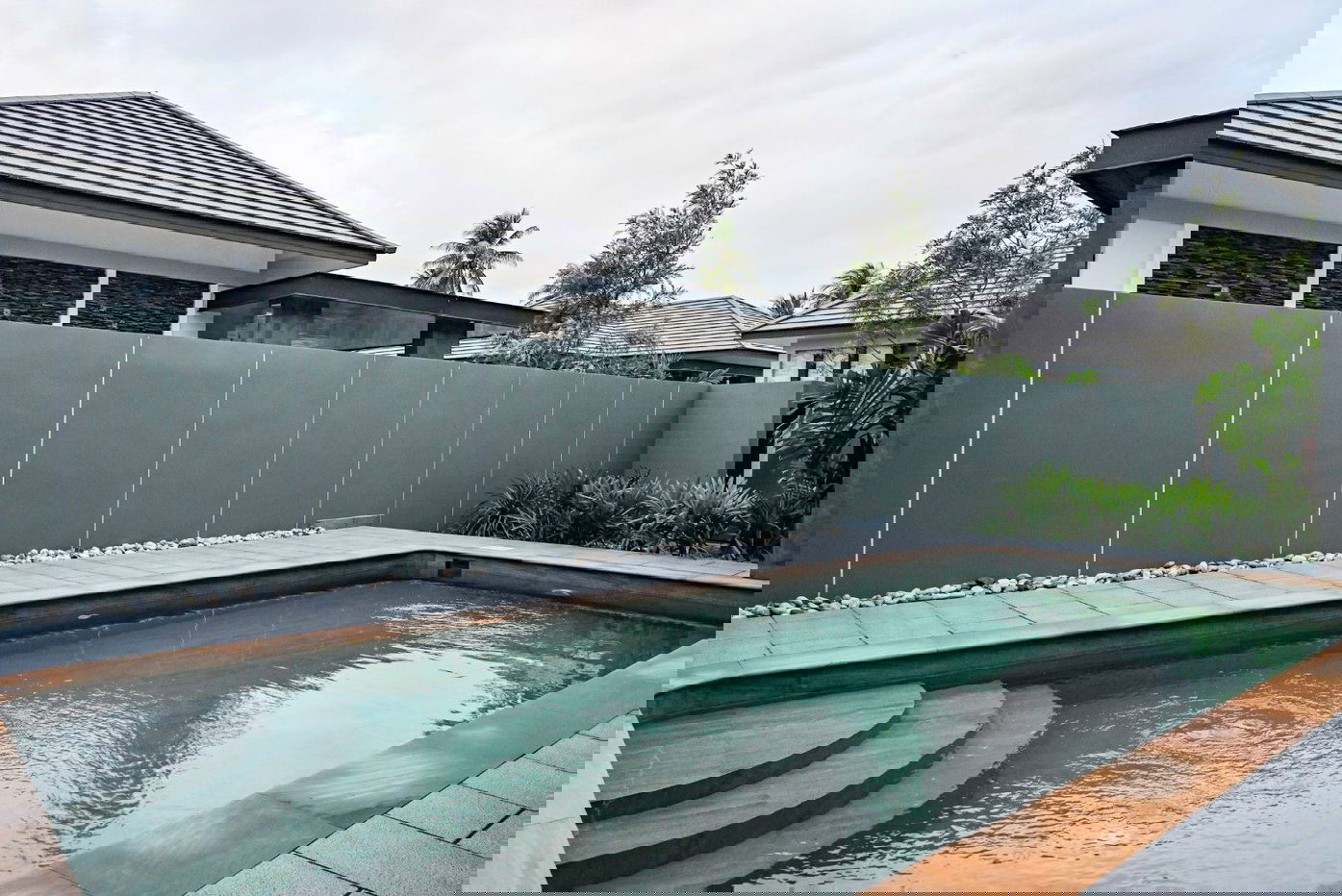 picture 3 Beds House in Mabprachan for Sale - 1/14