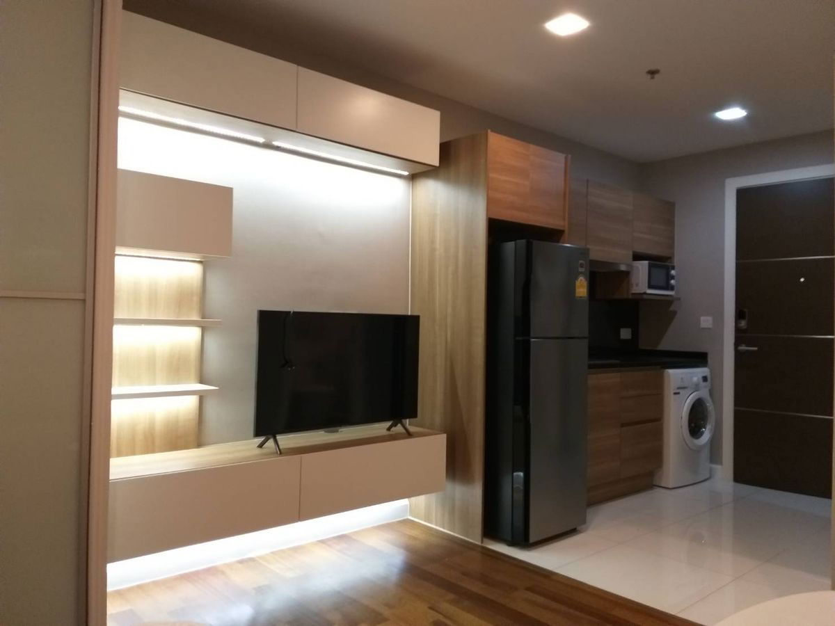 picture  Rent Studio 28 sq.m. Studio 1 Bathroom 28 Sq.m. on 9th Floor Fully Furnished Ready to move in Rental Price 10,000 Baht/month - 2/2