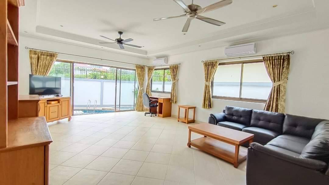 รูป ขายพูลวิลล่า 3 ห้องนอน ใน จอมเทียน - รูปที่ 1/17