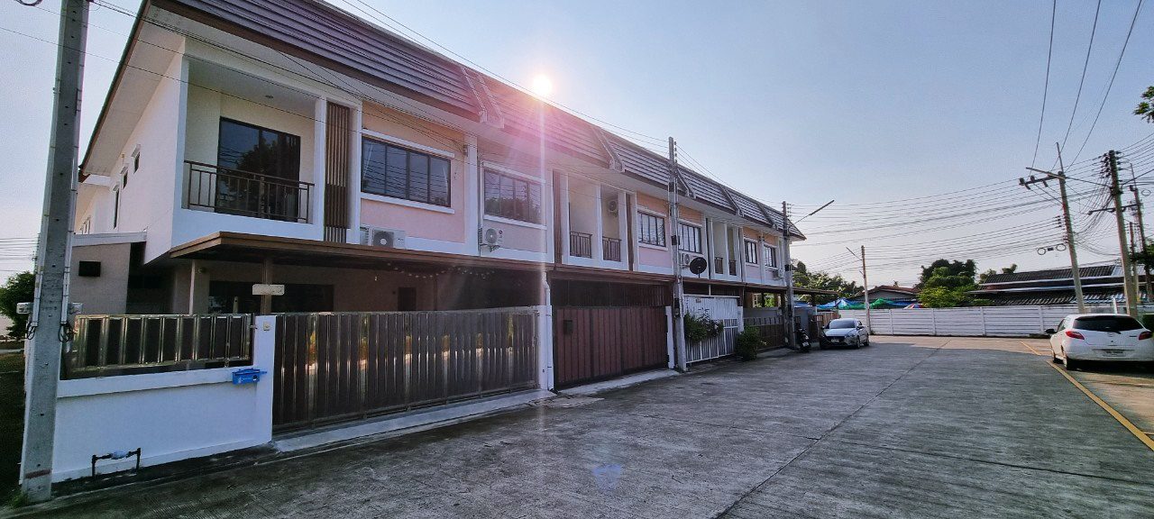 picture 2-Storey House in East Pattaya for Sale - 18/20