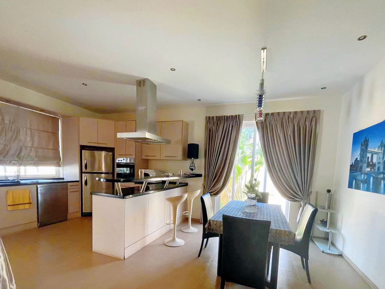 picture Luxury Pool Villa for Rent Thung Klom–Tan Man - 14/23