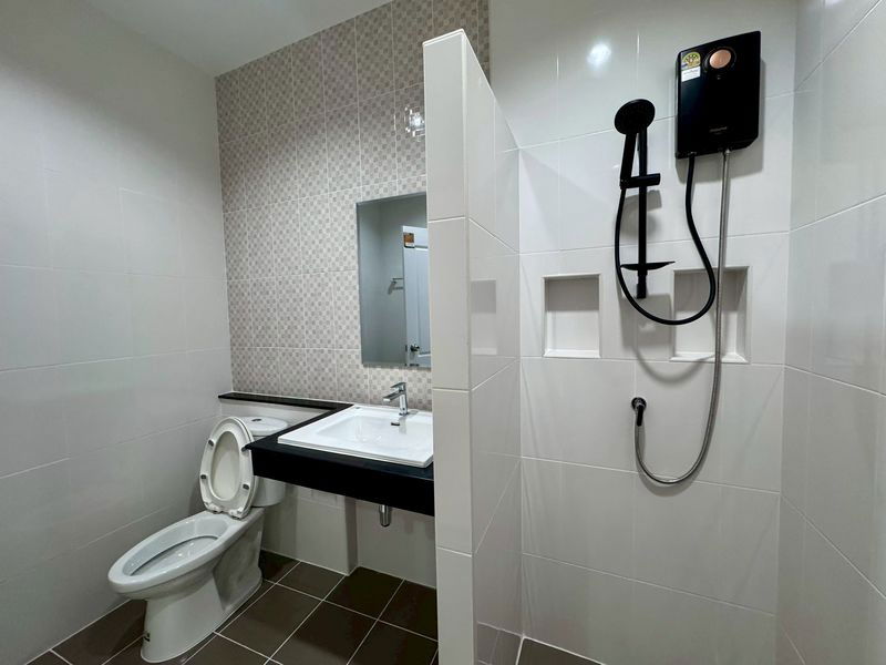 picture For Rent Townhouse Zensiri 3 Bedrooms 3 Bathrooms - 19/20