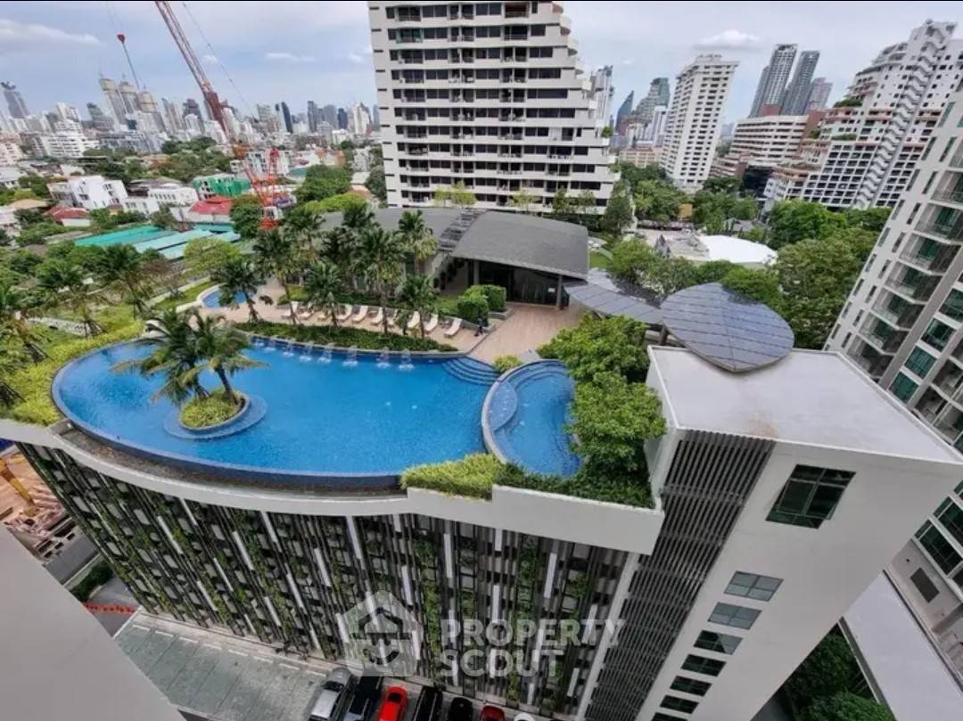 picture 2-BR Condo at Supalai Oriental Sukhumvit 39 near MRT Phetchaburi (ID 1935393) - 10/10