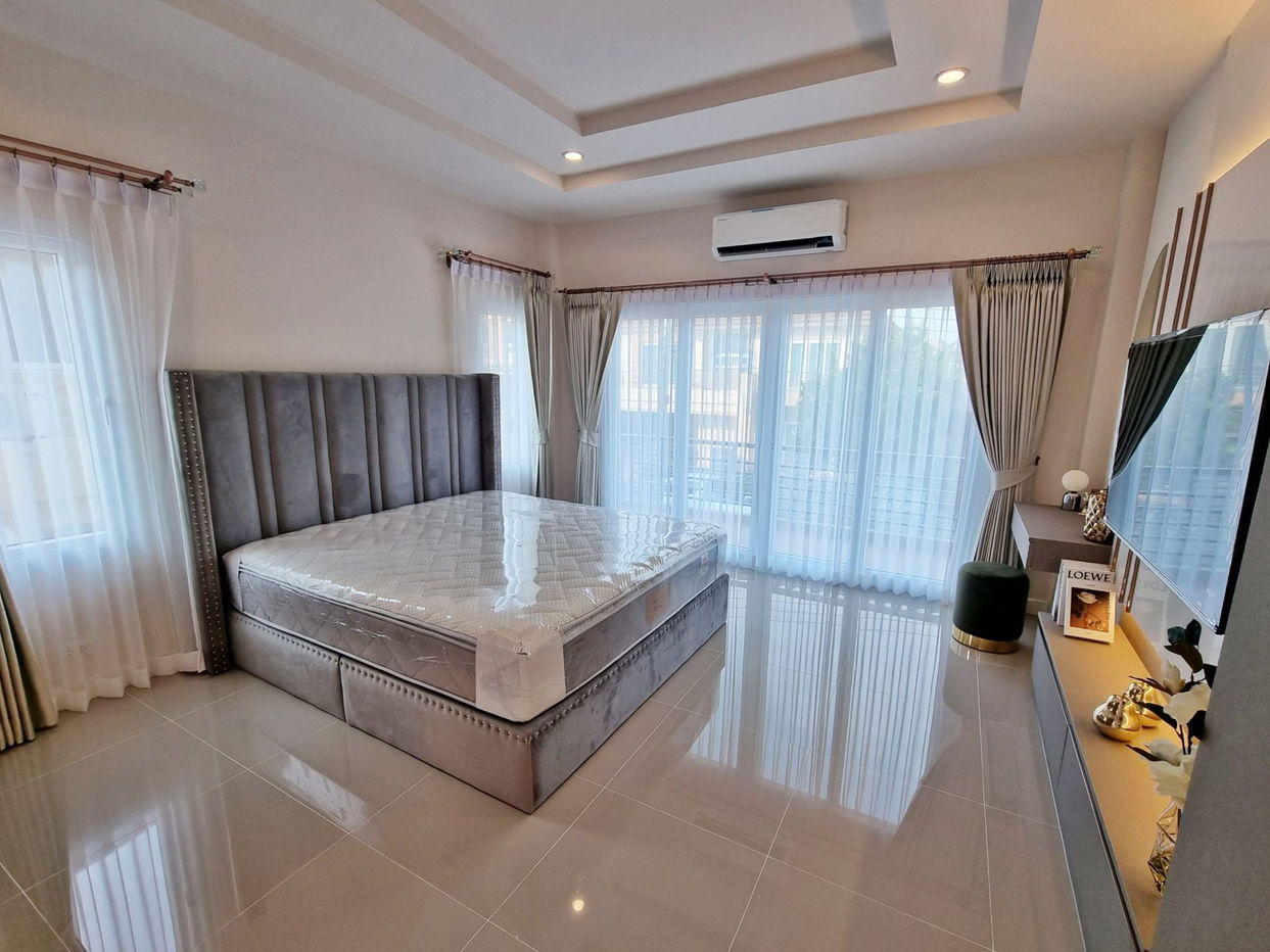 รูป บ้าน 4 ห้องนอนให้เช่าในพัทยาตะวันออก - รูปที่ 9/15