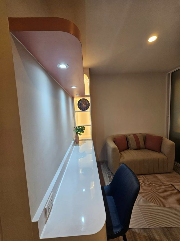 picture Condo for rent: Regent Home Bangna "Provide working desk" - 8/12