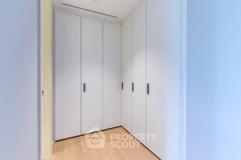 picture 2-BR Condo at Baan Sindhorn near BTS Ratchadamri (ID 1864134) - 47/48