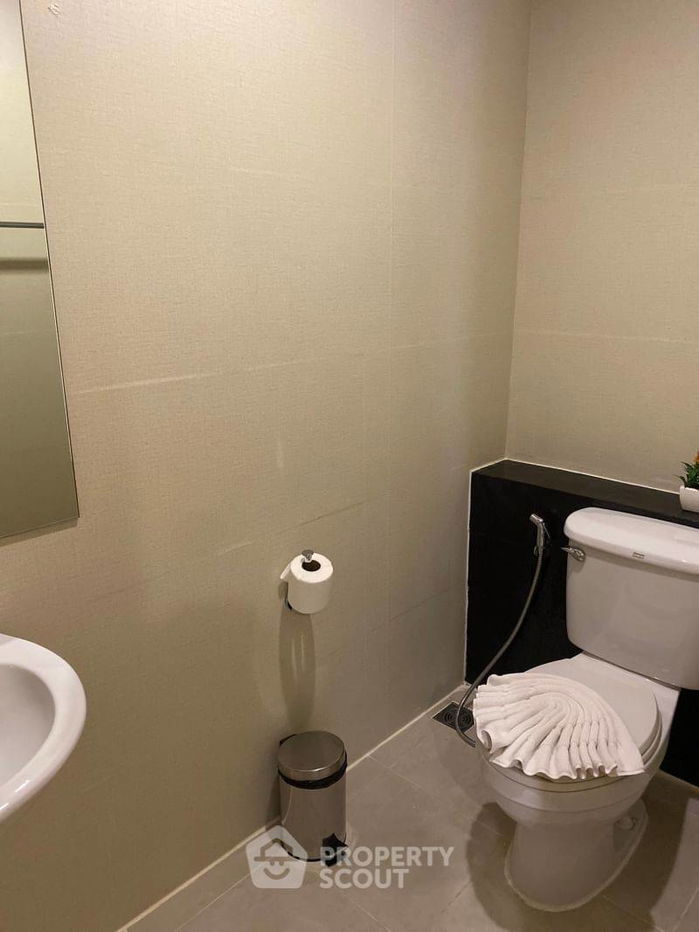 picture 3-BR Condo at Benviar Tonson Residence near BTS Ratchadamri (ID 568421) - 2/17