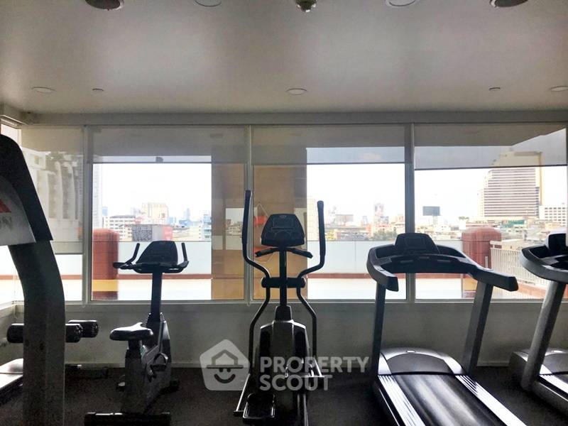 picture 2-BR Condo at Manhattan Chidlom near BTS Chit Lom (ID 883110) - 3/5