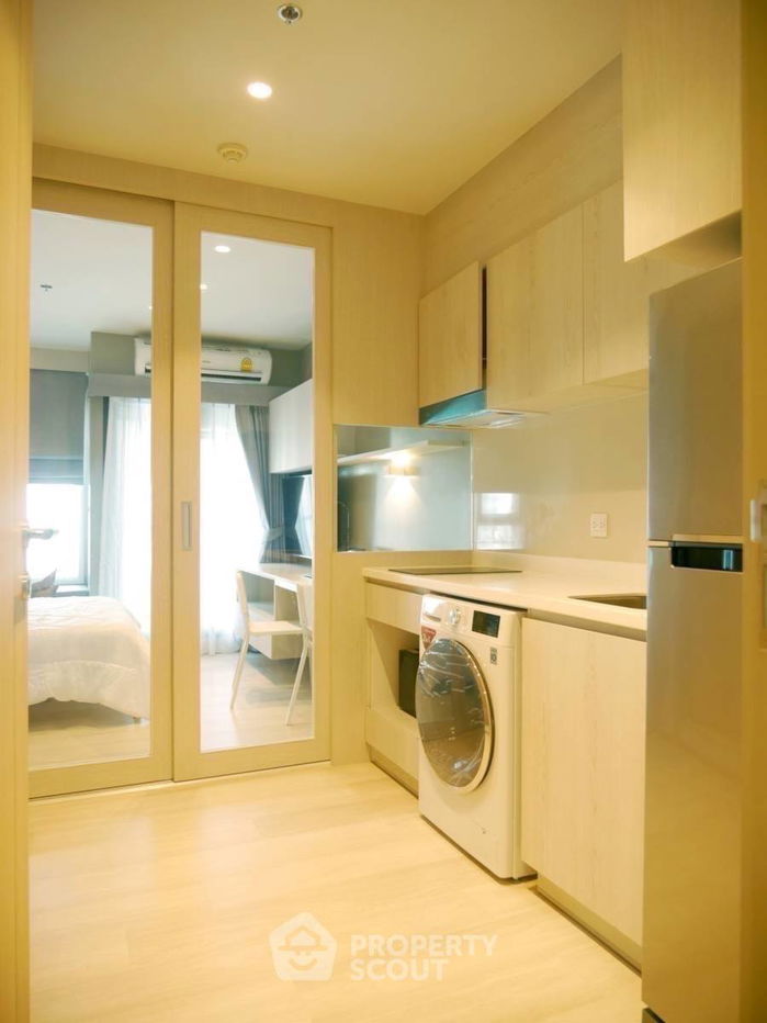picture 1-BR Condo at Life One Wireless near BTS Phloen Chit (ID 1803610) - 1/10