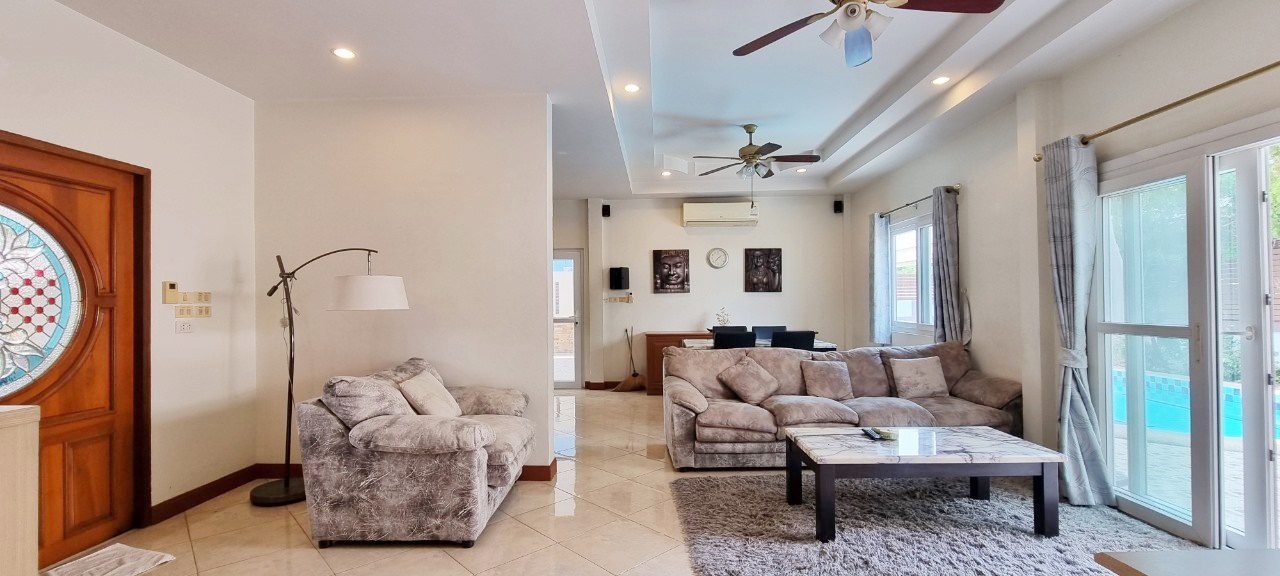 picture Pool Villa in East Pattaya for Sale - 6/17